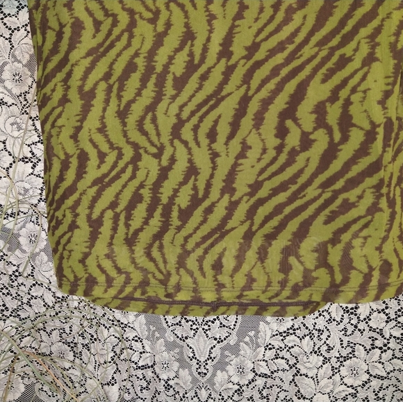 Liz Claiborne green brown sweater has 3/4 sleeves sheer animal print abstract - Picture 5 of 5